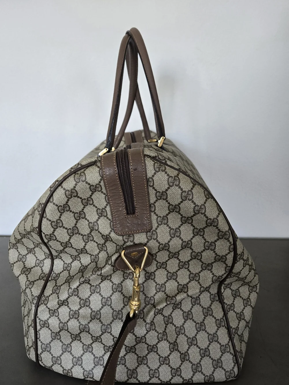 Gucci Brown GG Supreme Canvas Duffle Bag Size 55 With Strap